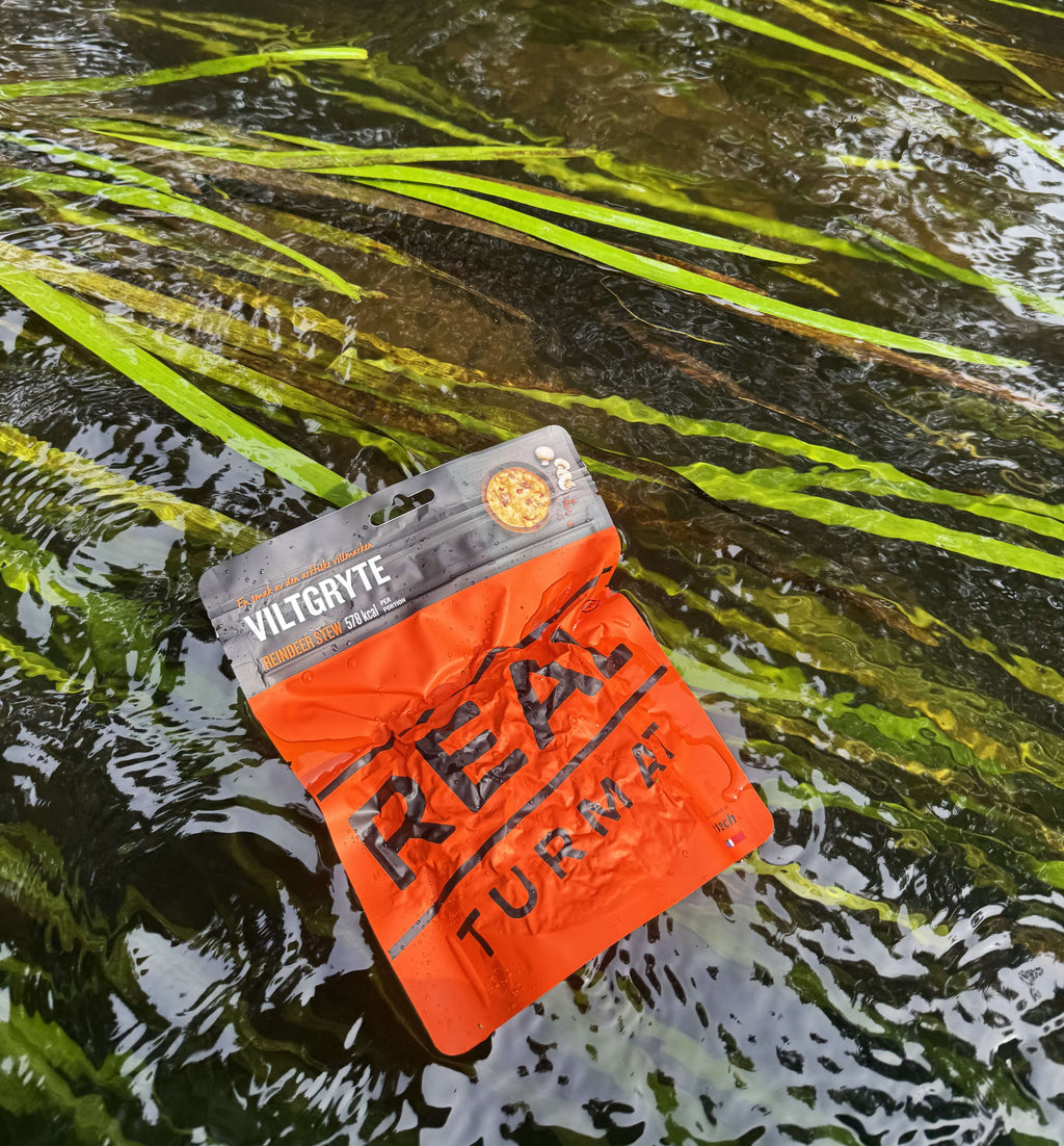 Real Turmat Reindeer Stew product  floating in water